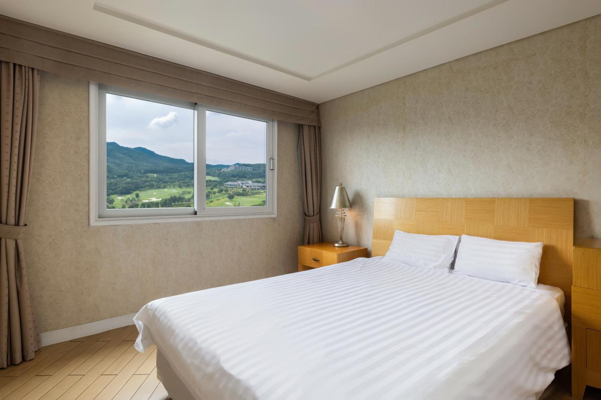 Oak Valley Resort Wonju Exterior photo